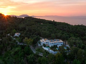 Playia Villas | Petriti