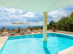 Villa Emilios | Petaleia