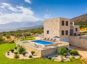 Villa Lulla | Megala Chorafia