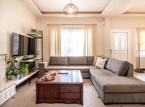 Zamor Villa | Mouzaki