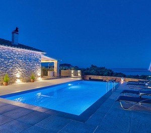 Villa Marathonisi 