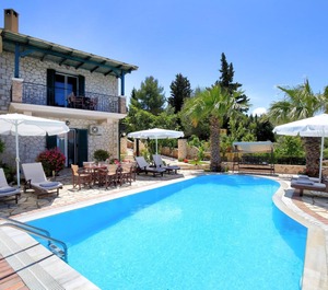 Apostolos Lefkada 