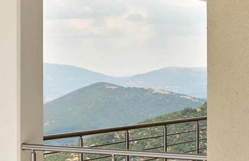 Elassona Apartment | Δωμάτια Κωσταφάκας Κοκκινοπηλός Ολύμπου