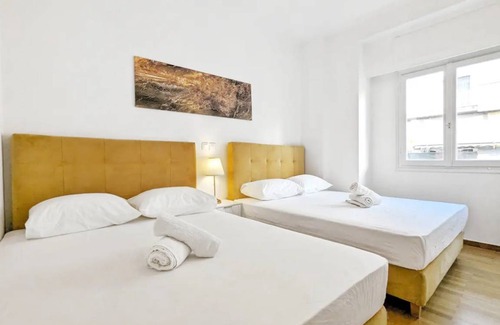 Platia Viktorias Apartment | 100 m² Apartment ∙ 3 bedrooms ∙ 10 guests