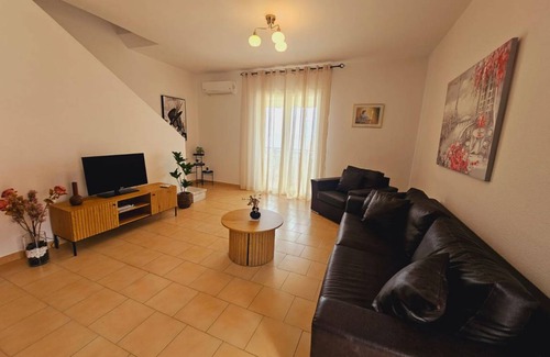 Glyfada Apartment | 100 m² Apartment ∙ 3 bedrooms ∙ 5 guests