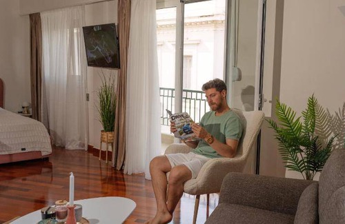 Thissio Apartment | 100 m² Apartment ∙ 3 bedrooms ∙ 6 guests