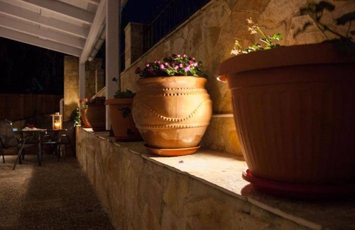 Lakithra House | 100 m² House ∙ 2 bedrooms ∙ 5 guests