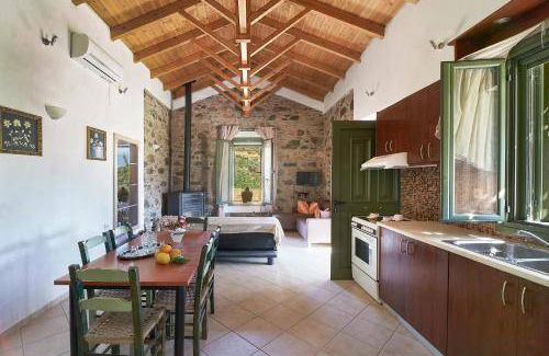 Agía Eiríni House | 100 m² House ∙ 4 bedrooms ∙ 9 guests
