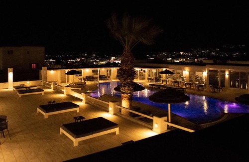 Glastros Resort | 100 m² Resort ∙ 6 guests