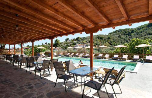 Skiathos Town Apartment | 100 m² Serviced apartment ∙ 3 bedrooms ∙ 12 guests