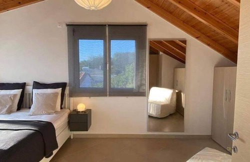 Lavreotiki Villa | 100 m² Villa ∙ 2 bedrooms ∙ 6 guests