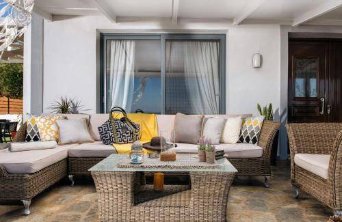 Planos Villa | 100 m² Villa ∙ 2 bedrooms ∙ 6 guests