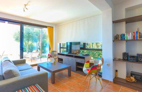 Nea Moudania Villa | 100 m² Villa ∙ 3 bedrooms ∙ 6 guests