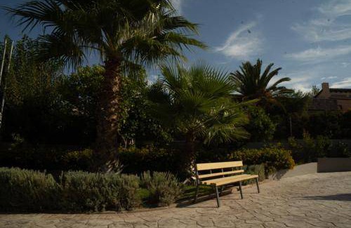 Saronikos Villa | 110 m² Villa ∙ 2 bedrooms ∙ 5 guests