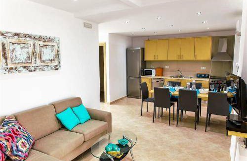 Exopoli Villa | 110 m² Villa ∙ 3 bedrooms ∙ 8 guests