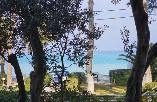 Pefkochori Villa | 110 m² Villa ∙ 5 bedrooms ∙ 10 guests