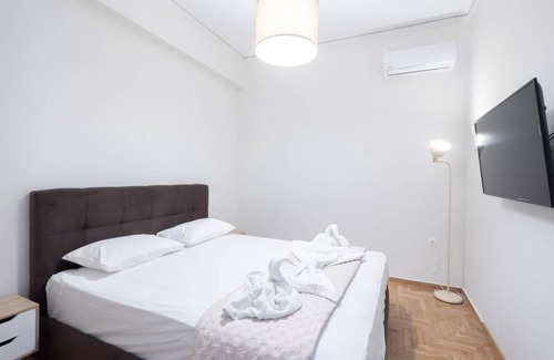 Athens Apartment | 115 m² Apartment ∙ 3 bedrooms ∙ 10 guests