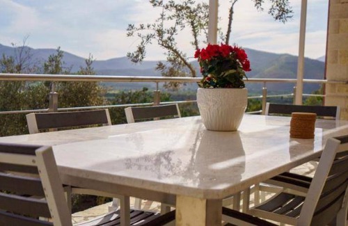 Souli Resort | 118 m² Resort ∙ 3 bedrooms ∙ 8 guests