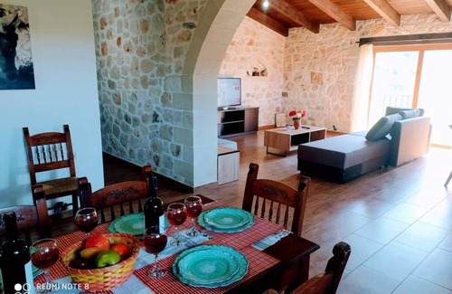 Pemonia Villa | 119 m² Villa ∙ 3 bedrooms ∙ 6 guests