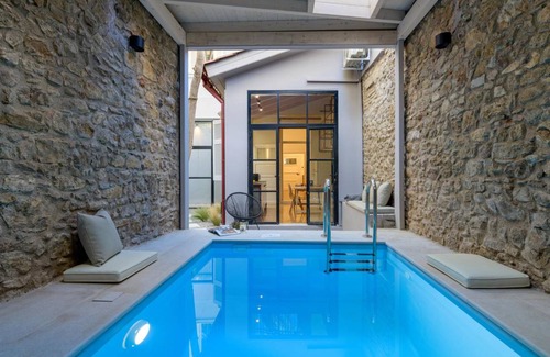 Plaka Apartment | 120 m² Apartment ∙ 2 bedrooms ∙ 6 guests
