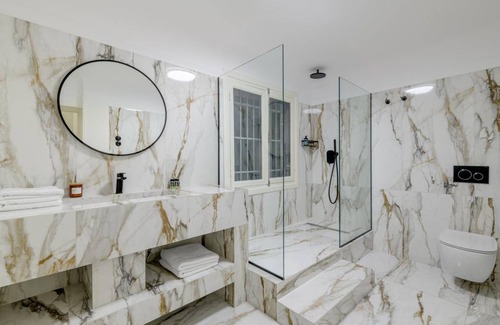 Plaka Apartment | 120 m² Apartment ∙ 2 bedrooms ∙ 6 guests