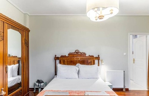 Glyfada Apartment | 120 m² Apartment ∙ 2 bedrooms ∙ 5 guests