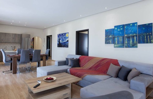 Glyfada Apartment | 120 m² Apartment ∙ 3 bedrooms ∙ 7 guests