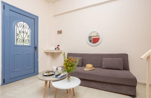 Lakka House | 120 m² House ∙ 2 bedrooms ∙ 5 guests
