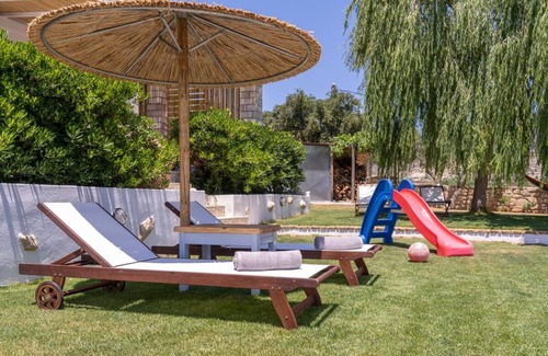 Makry Gialos Villa | 120 m² Villa ∙ 4 bedrooms ∙ 8 guests