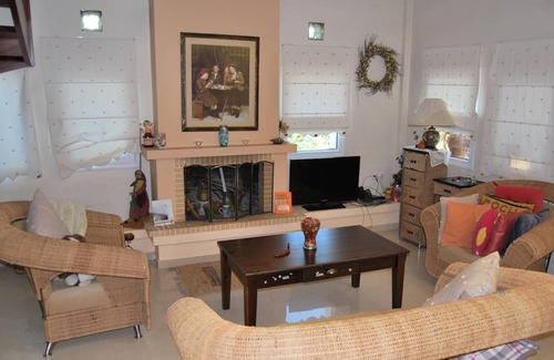 Nea Makri House | 122 m² House ∙ 3 bedrooms ∙ 5 guests