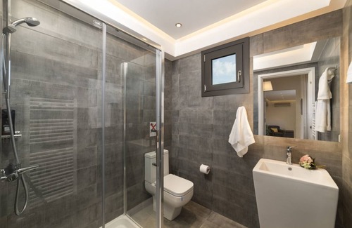 Flamouriana House | 125 m² House ∙ 5 bedrooms ∙ 10 guests