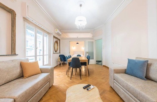 Ampelokipoi Apartment | 130 m² Apartment ∙ 5 bedrooms ∙ 13 guests