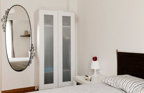 Athens City Centre Apartment | 130 m² Apartment ∙ 5 bedrooms ∙ 1 guest
