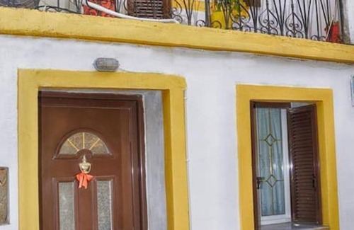 Chlomos House | 130 m² House ∙ 2 bedrooms ∙ 4 guests