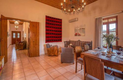 Makronas Villa | 140 m² Villa ∙ 3 bedrooms ∙ 6 guests