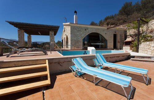 Stalos Villa | 140 m² Villa ∙ 3 bedrooms ∙ 6 guests