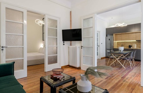 Plaka Apartment | 145 m² Apartment ∙ 3 bedrooms ∙ 8 guests