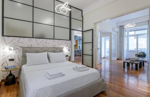 Plaka Apartment | 145 m² Apartment ∙ 3 bedrooms ∙ 8 guests