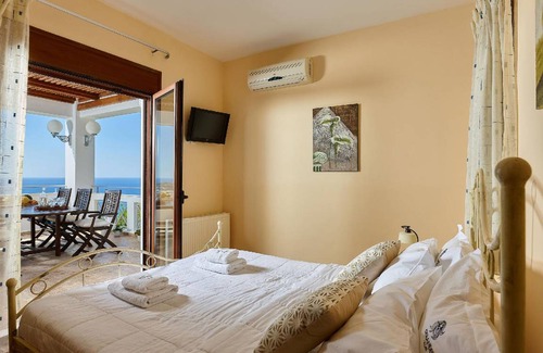 Drosia House | 145 m² House ∙ 3 bedrooms ∙ 6 guests