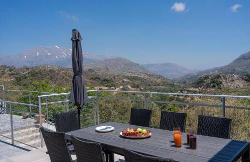 Mesonisia Villa | 145 m² Villa ∙ 4 bedrooms ∙ 8 guests