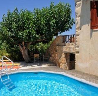 Xirokampi Villa | 150 m² Villa ∙ 4 bedrooms ∙ 8 guests