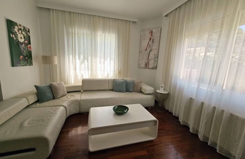 Kanoni House | 155 m² House ∙ 3 bedrooms ∙ 6 guests