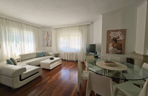 Kanoni House | 155 m² House ∙ 3 bedrooms ∙ 6 guests
