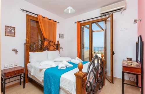 Maroulas Villa | 155 m² Villa ∙ 3 bedrooms ∙ 6 guests