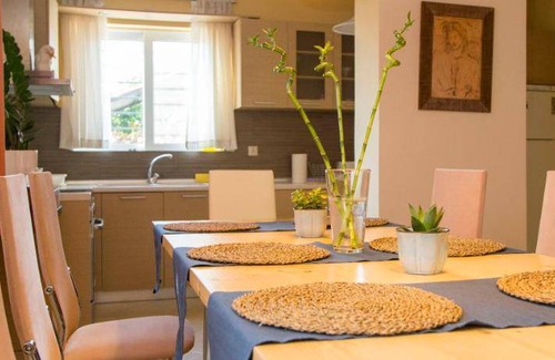 Nea Tirintha Apartment | 160 m² Apartment ∙ 3 bedrooms ∙ 8 guests