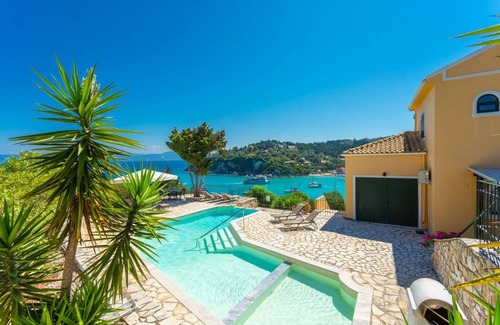 Lakka Villa | 160 m² Villa ∙ 3 bedrooms ∙ 7 guests
