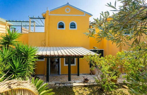 Lakka Villa | 160 m² Villa ∙ 3 bedrooms ∙ 6 guests