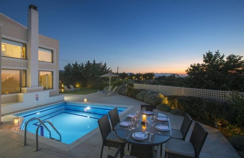 Skouloufia Villa | 160 m² Villa ∙ 4 bedrooms ∙ 10 guests