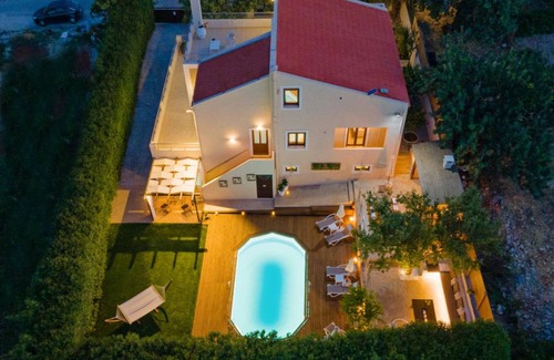 Gerani Villa | 160 m² Villa ∙ 4 bedrooms ∙ 8 guests