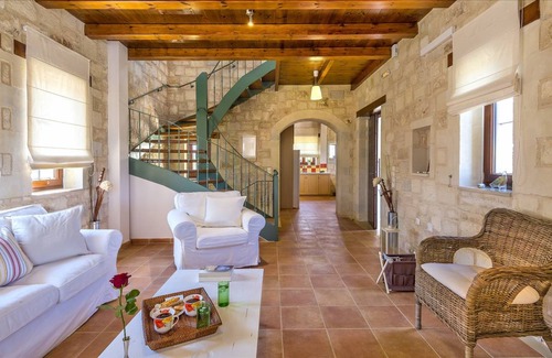 Rapaniana Villa | 165 m² Villa ∙ 4 bedrooms ∙ 9 guests